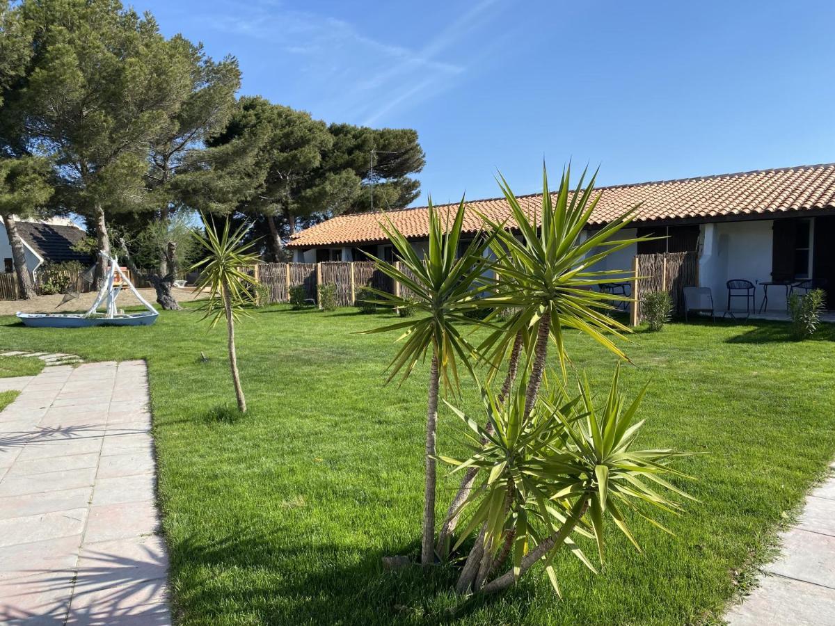 Hotel Du Pont Blanc Saintes-Maries-de-la-Mer Exteriör bild