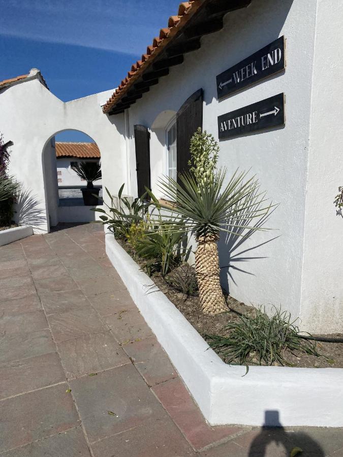 Hotel Du Pont Blanc Saintes-Maries-de-la-Mer Exteriör bild