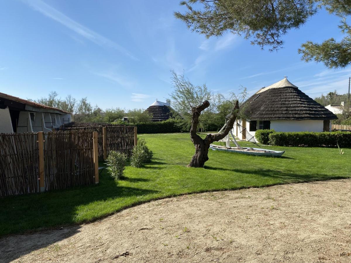 Hotel Du Pont Blanc Saintes-Maries-de-la-Mer Exteriör bild