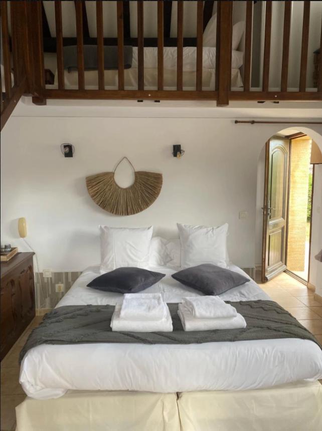 Hotel Du Pont Blanc Saintes-Maries-de-la-Mer Exteriör bild