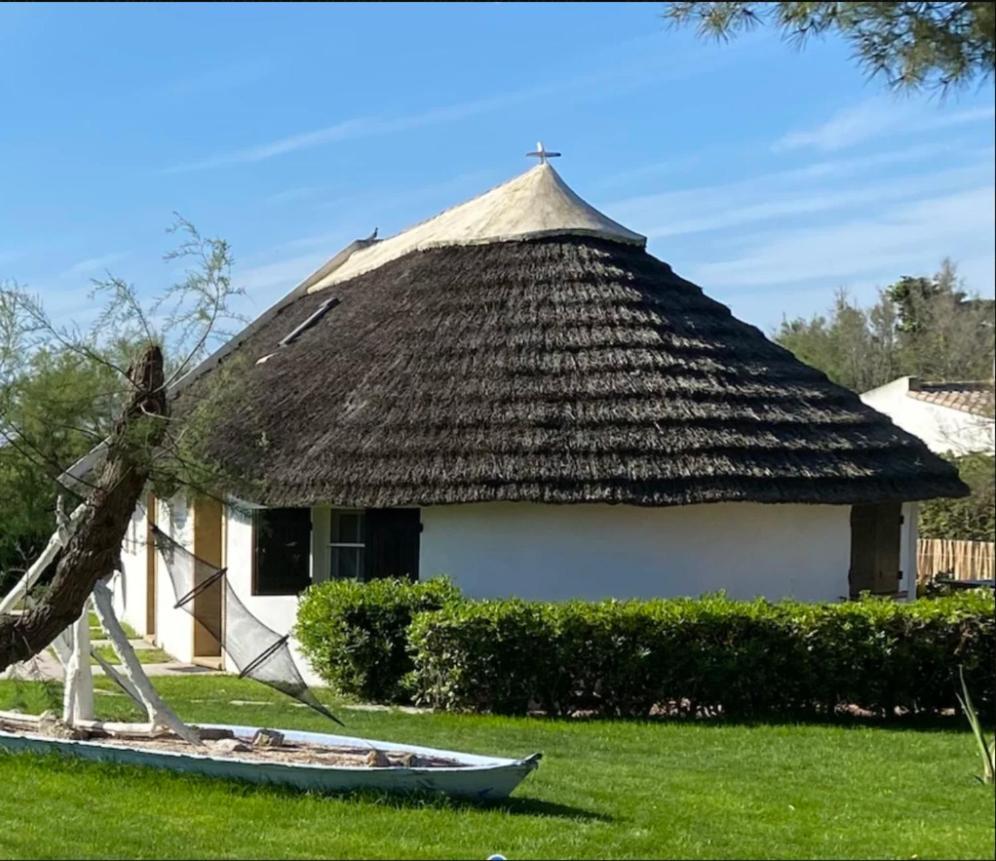Hotel Du Pont Blanc Saintes-Maries-de-la-Mer Exteriör bild